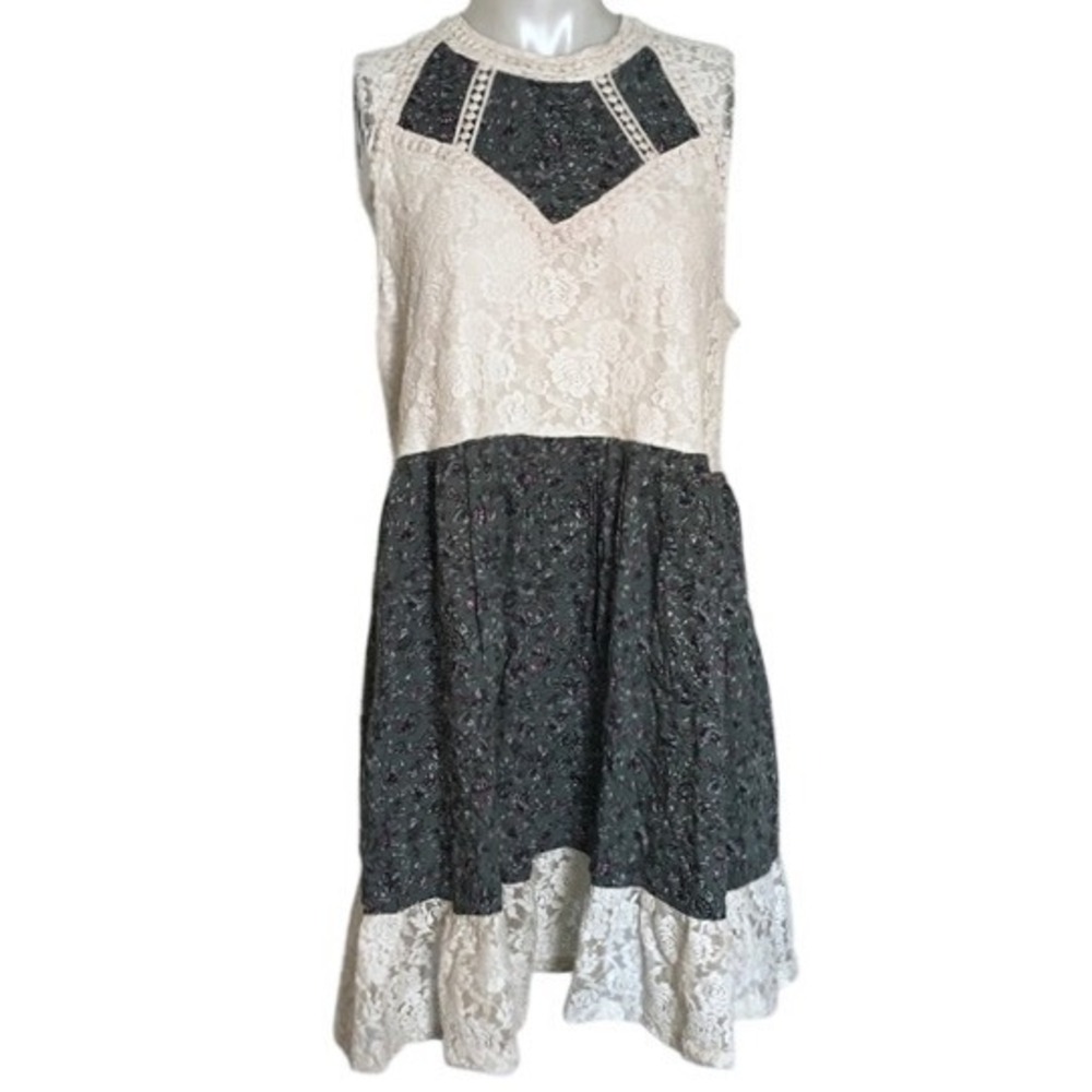 UMGEE FLORAL & LACE SLEEVELESS DRESS